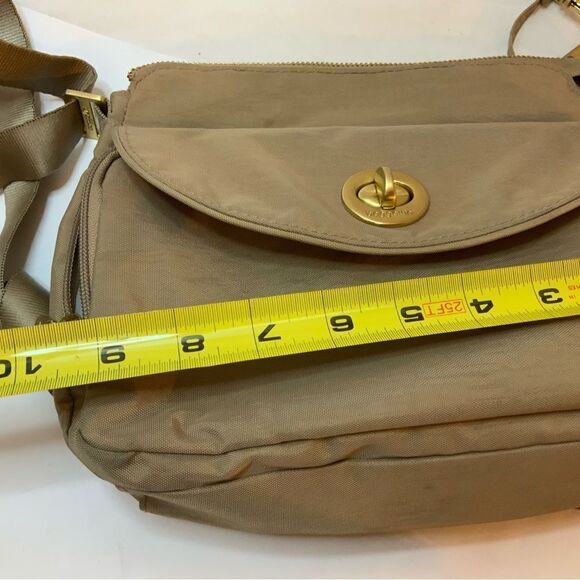 Baggallini Provence Crossbody Bag 9”x7.75” Tan organizer - Picture 11 of 14